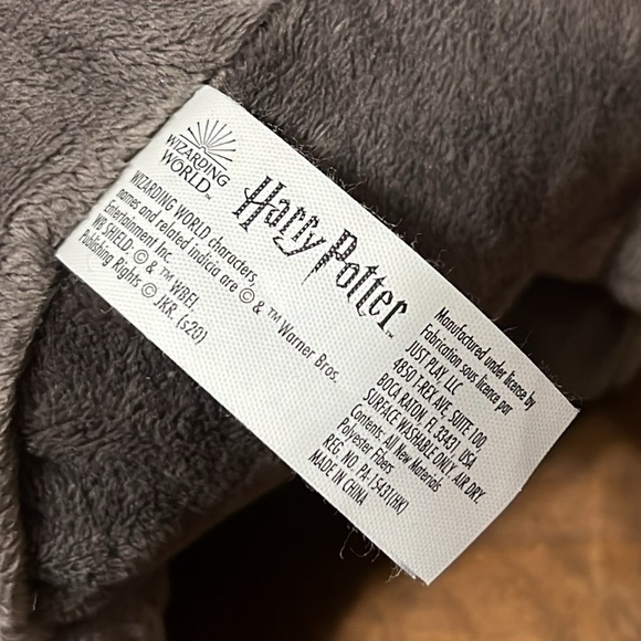 Wizarding World of Harry Potter Hagrid’s dog 13” tall Fang bloody coward dog NWT - Picture 5 of 13